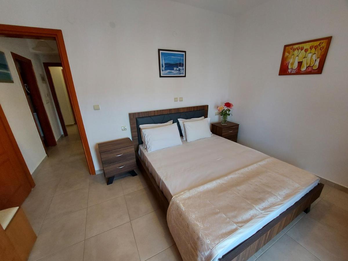 Apartment Apocalypsis Studios-apartments *