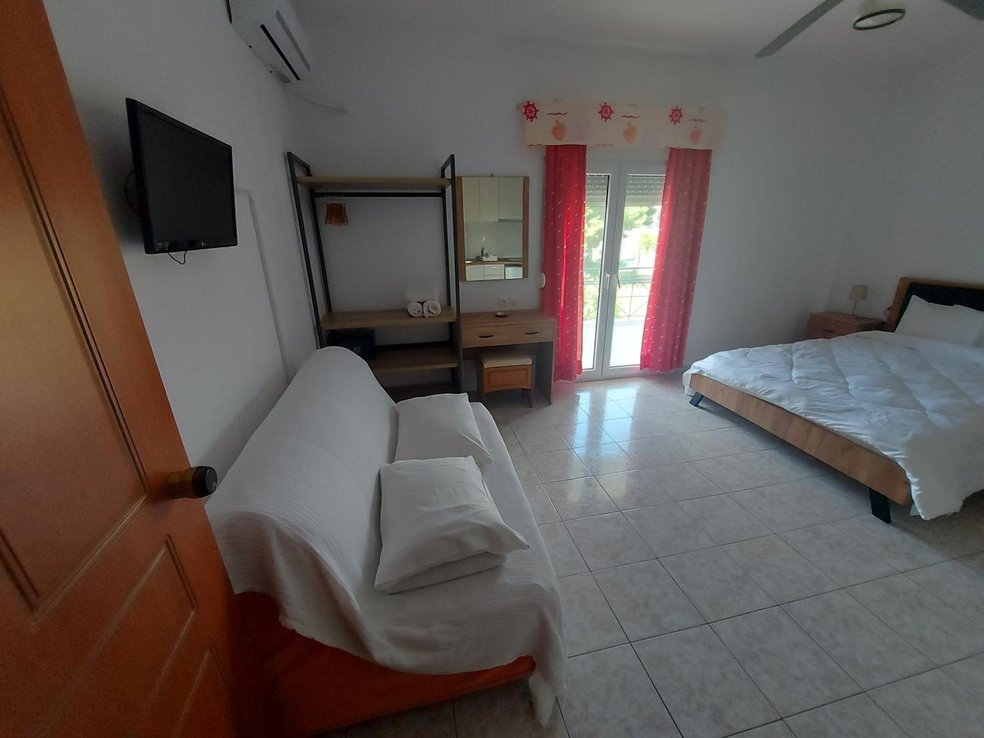 Apartment Apocalypsis Studios-apartments